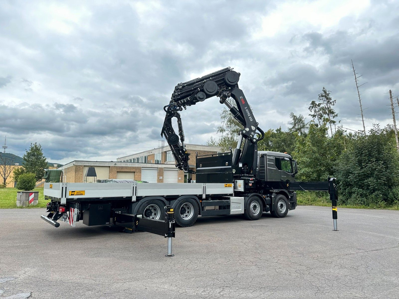 Dropside/ Flatbed truck, Crane truck MAN TGS 35.520 8x4 BL HIAB X-HiPro858E-8 & Jib150x-6: picture 13