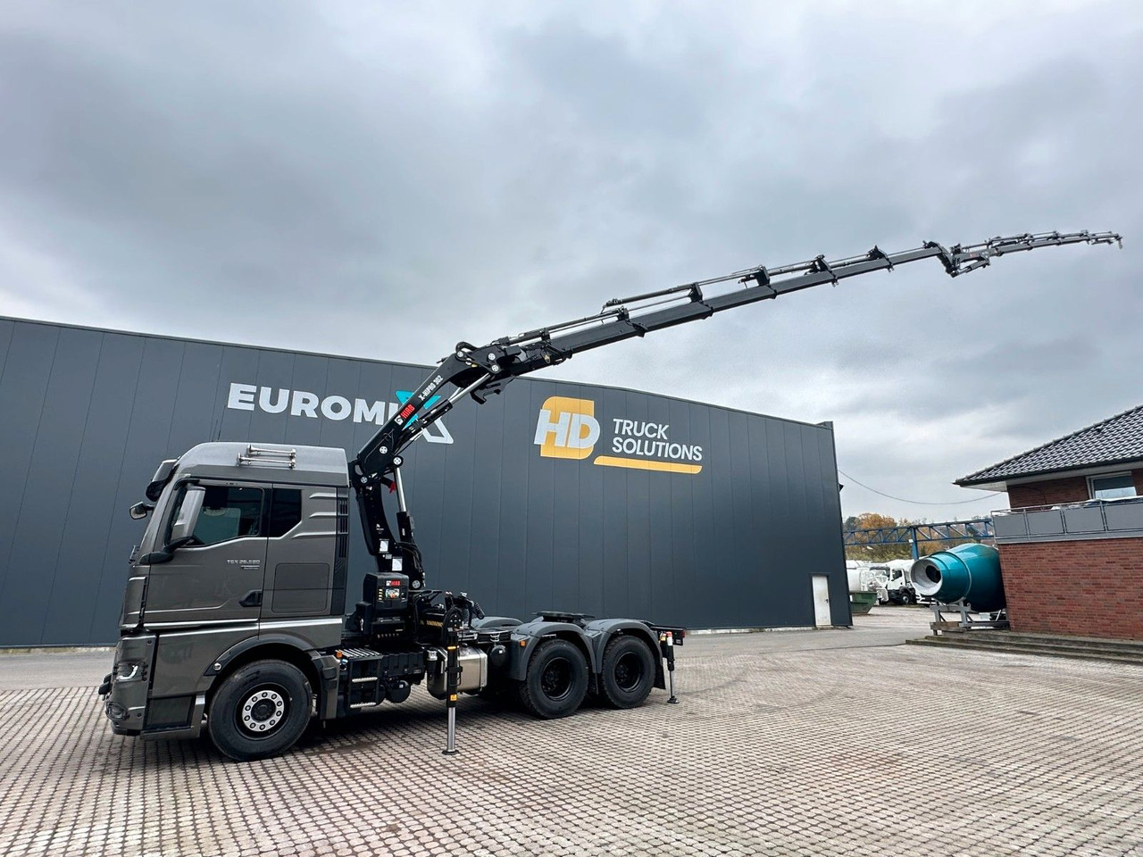 MAN TGX 26.580 6x4 Kran Hiab 302-6 + Jib-4 - Crane truck: picture 4 MAN TGX 26.580 6x4 Kran Hiab 302-6 + Jib-4 - Crane truck: picture 4