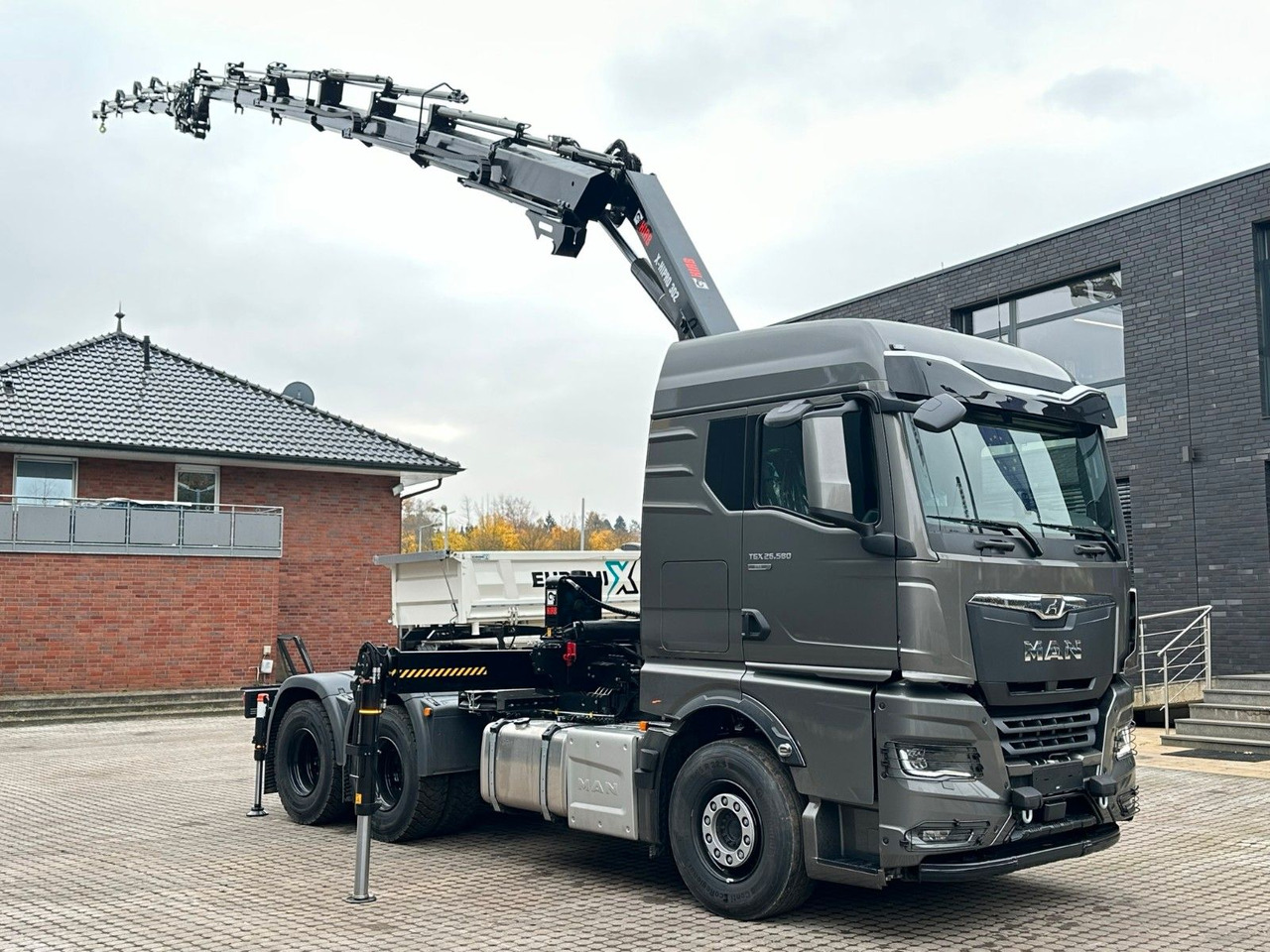 MAN TGX 26.580 6x4 Kran Hiab 302-6 + Jib-4 - Crane truck: picture 5 MAN TGX 26.580 6x4 Kran Hiab 302-6 + Jib-4 - Crane truck: picture 5