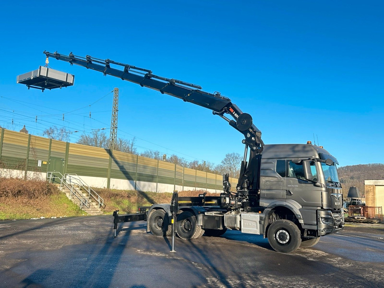 MAN TGS 26.520 6x6 Kran HIAB X-HIPRO 548E-8 - Tractor unit: picture 2 MAN TGS 26.520 6x6 Kran HIAB X-HIPRO 548E-8 - Tractor unit: picture 2