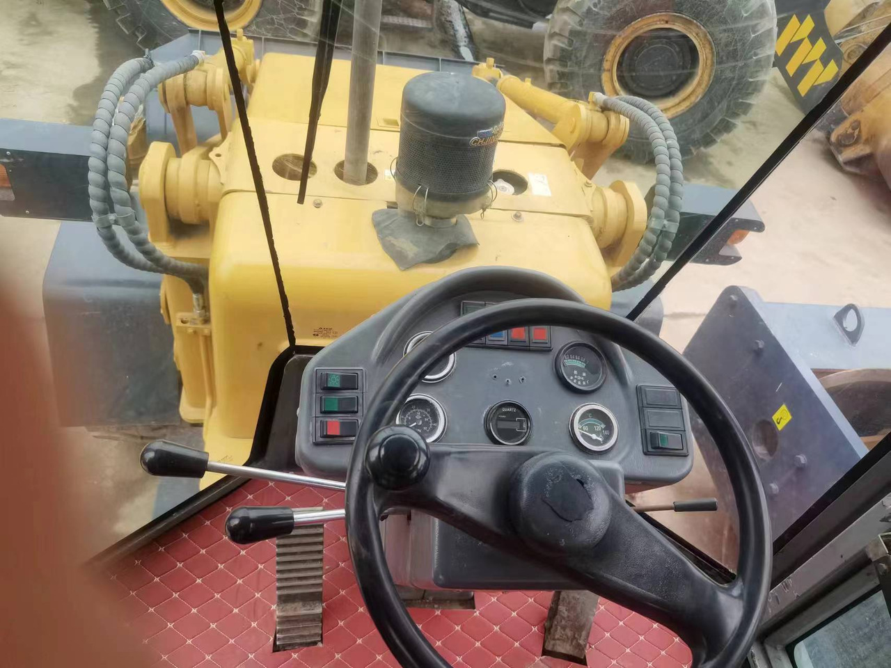 SDLG LGB680 - Backhoe loader: picture 5 SDLG LGB680 - Backhoe loader: picture 5