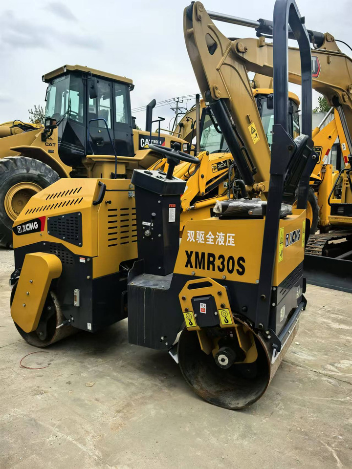 XCMG XMR30S - Roller: picture 3 XCMG XMR30S - Roller: picture 3