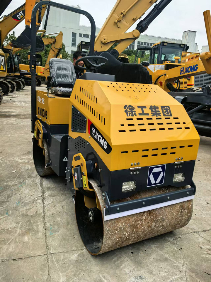 XCMG XMR30S - Roller: picture 1 XCMG XMR30S - Roller: picture 1