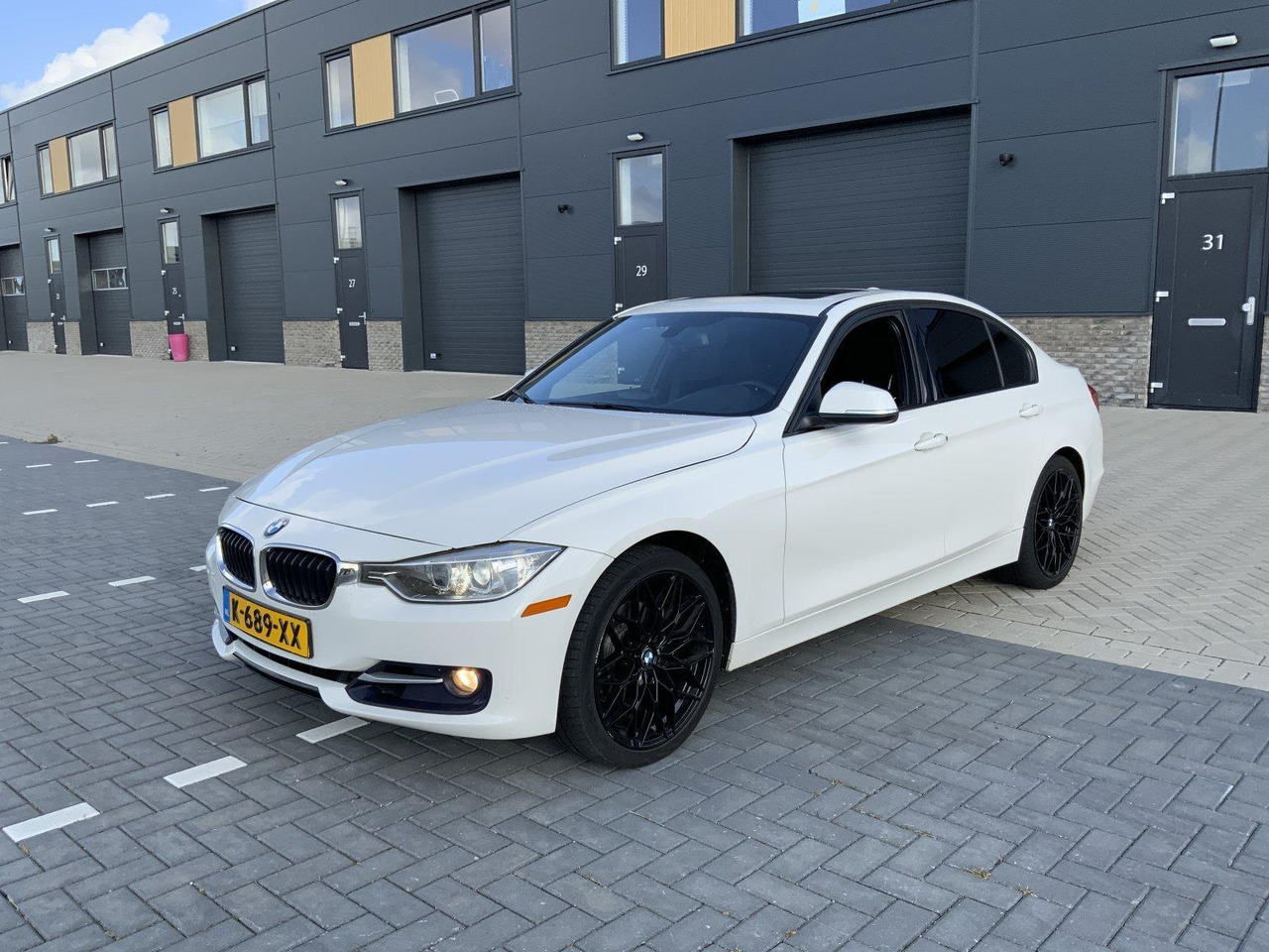 Sedan BMW | 3-serie | 328i xDrive Upgrade Edition | 2013 | 179.286 km | K-689-XX: picture 1