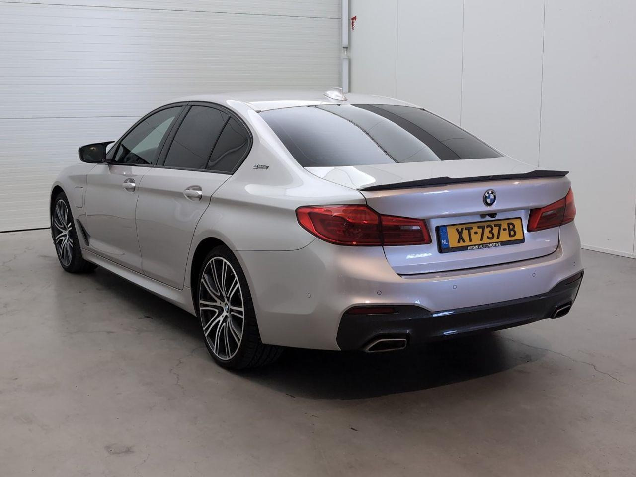 BMW 5 - serie 530e iPerformance High Executive Edition | 2019 | 135.490 km | Automaat | XT737B | NAP: Logisch - Sedan: picture 3 BMW 5 - serie 530e iPerformance High Executive Edition | 2019 | 135.490 km | Automaat | XT737B | NAP: Logisch - Sedan: picture 3