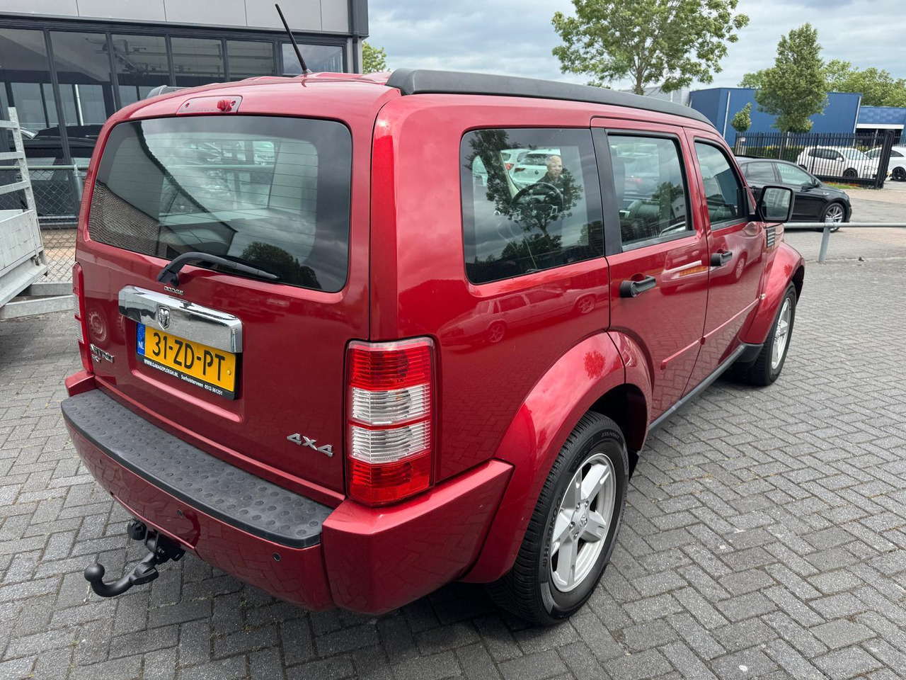 Dodge Nitro 3.7 V6 SXT | 2008 | 209.339 km | 31-ZD-PT - SUV: picture 3 Dodge Nitro 3.7 V6 SXT | 2008 | 209.339 km | 31-ZD-PT - SUV: picture 3