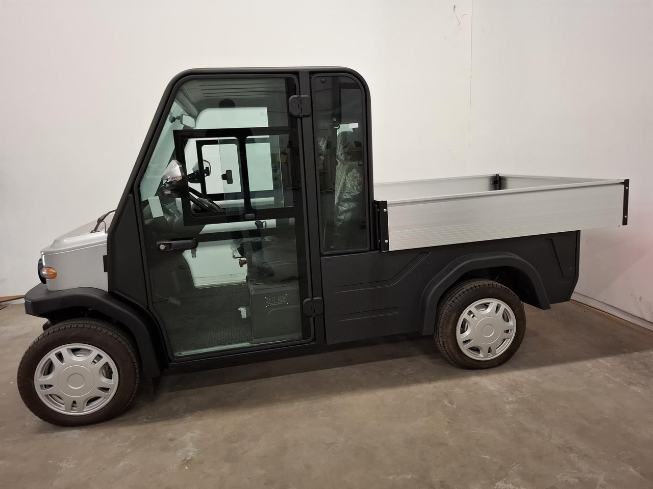 Elvtong Selvo S2. DCH + Kipper Open Cargo Box 1009461 - Electric utility vehicle: picture 3 Elvtong Selvo S2. DCH + Kipper Open Cargo Box 1009461 - Electric utility vehicle: picture 3