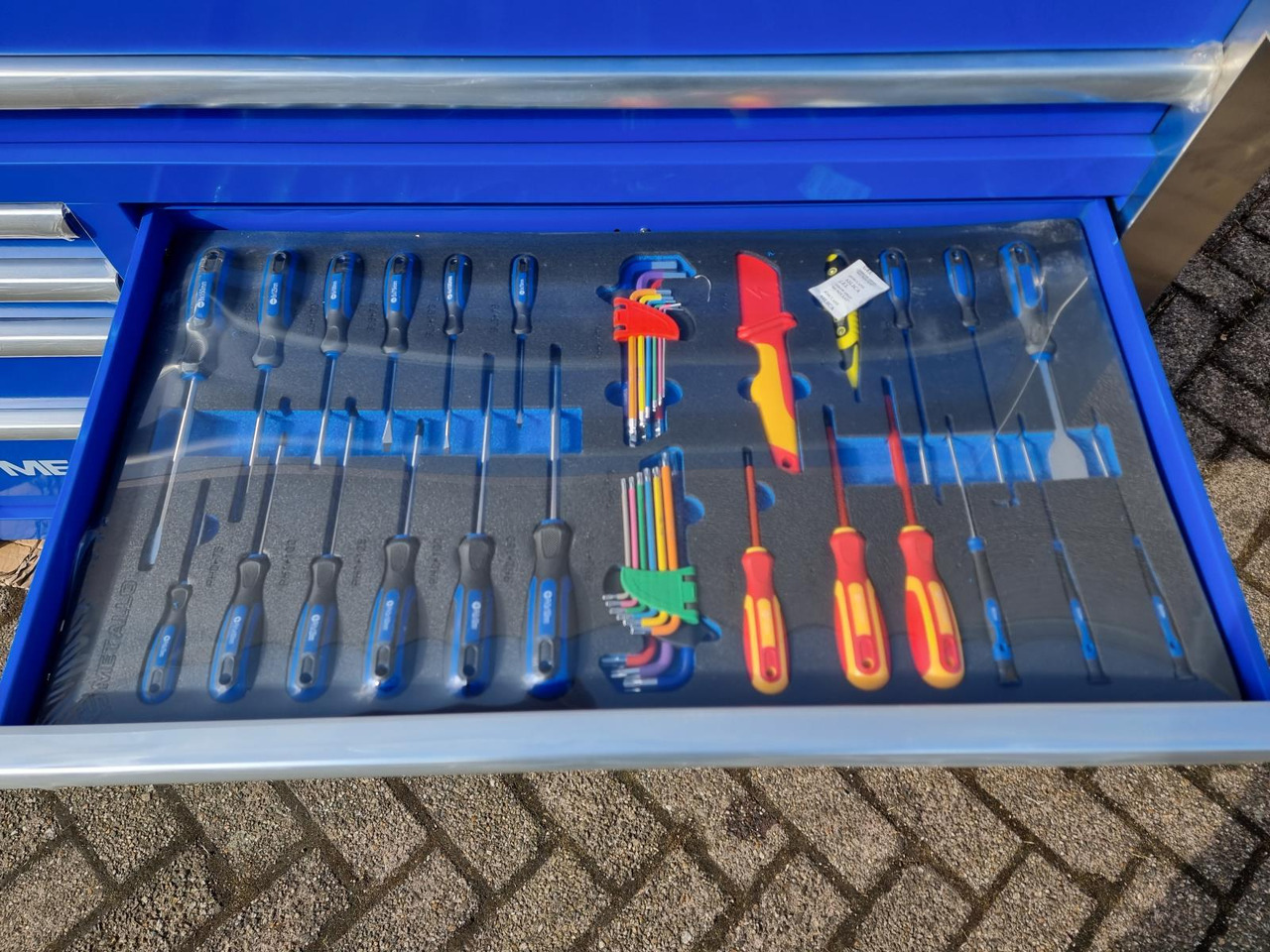 Metallo Mega Jumbo Gereedschapskist - Nieuw, 11 lades waarvan 9 gevuld met gereedschap - Garage equipment: picture 5 Metallo Mega Jumbo Gereedschapskist - Nieuw, 11 lades waarvan 9 gevuld met gereedschap - Garage equipment: picture 5