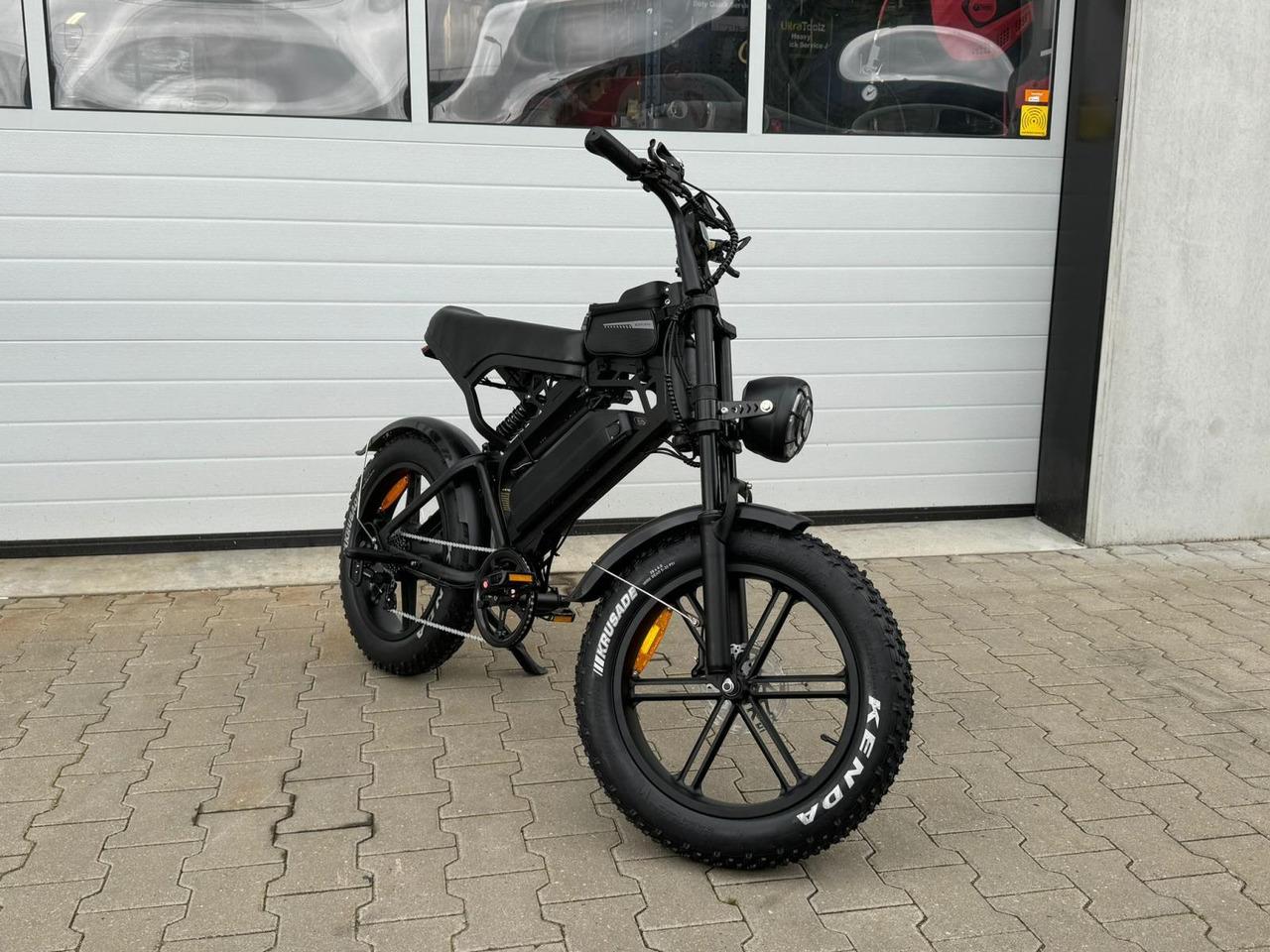 OUXI V20 Fatbike met LCD display NIEUW - Motorcycle: picture 1 OUXI V20 Fatbike met LCD display NIEUW - Motorcycle: picture 1