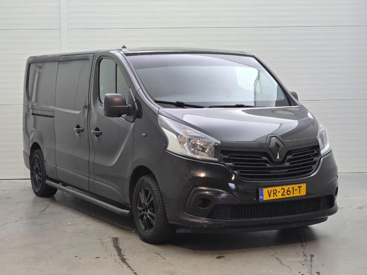 Renault Trafic 1.6 dCi T29 L2H2 Comfort Energy | 2015 | 305.750 km | VR261T | NAP: Logisch - Other machinery: picture 2 Renault Trafic 1.6 dCi T29 L2H2 Comfort Energy | 2015 | 305.750 km | VR261T | NAP: Logisch - Other machinery: picture 2