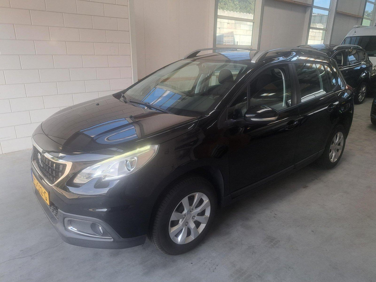 Peugeot | 2008 | 1.2 PureTech Blue Lion | 2016 | 159.008 km | KS512G | Logisch - SUV: picture 1 Peugeot | 2008 | 1.2 PureTech Blue Lion | 2016 | 159.008 km | KS512G | Logisch - SUV: picture 1