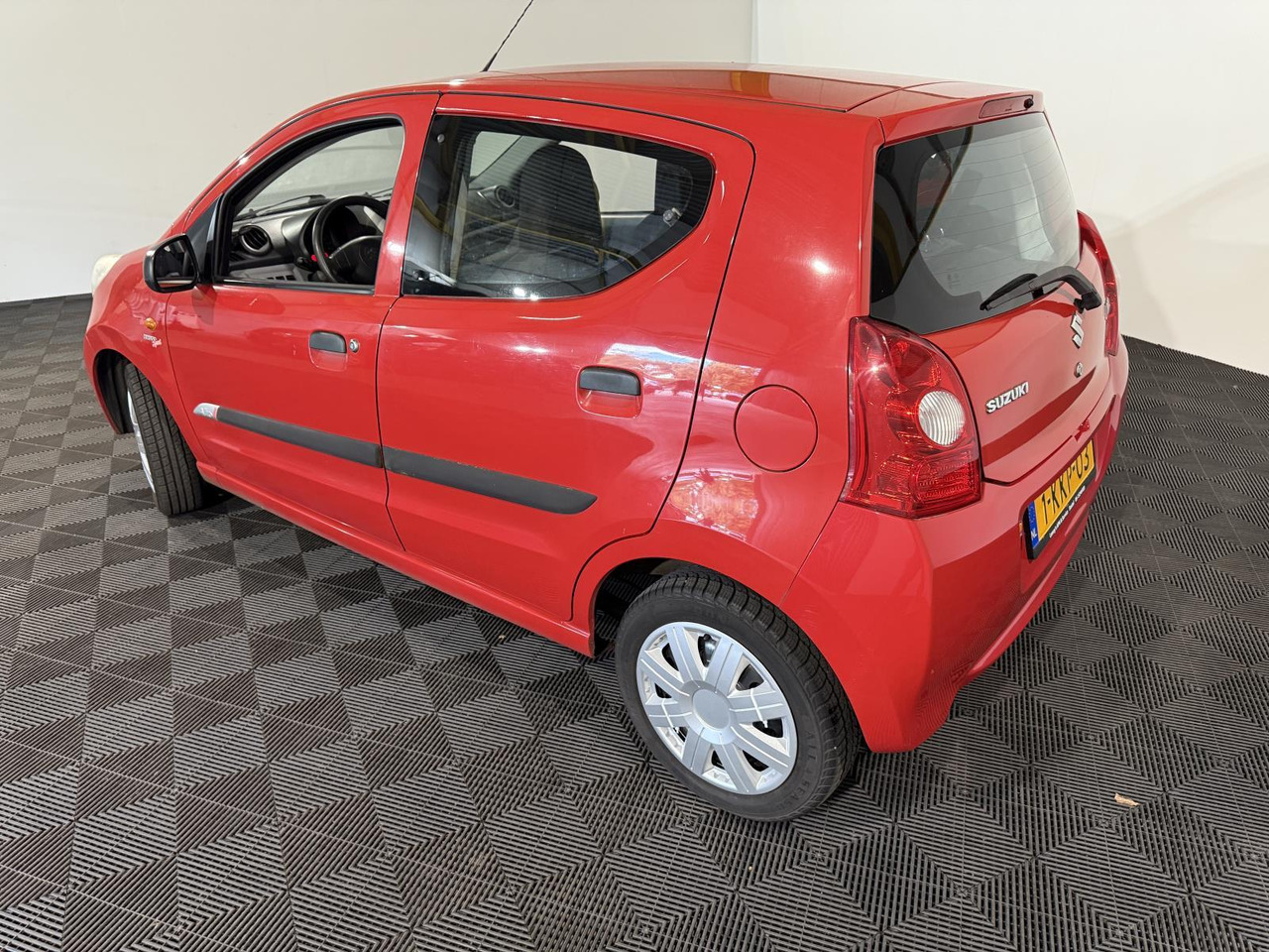 Suzuki Alto 1.0 Base | 2009 | 86.997 km | 1-KKP-03 - Hatchback: picture 3 Suzuki Alto 1.0 Base | 2009 | 86.997 km | 1-KKP-03 - Hatchback: picture 3