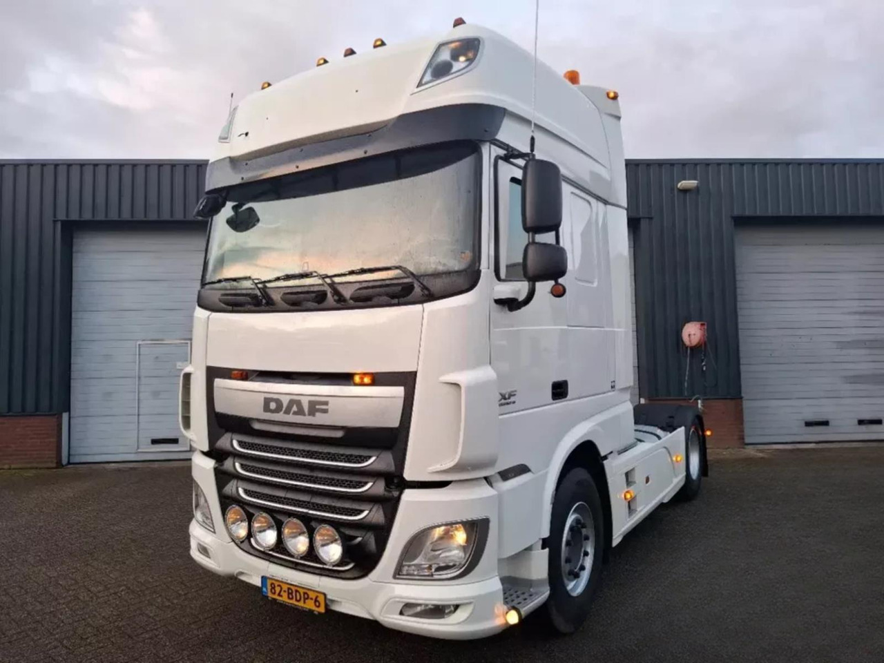 DAF XF 460 2014 - Tractor unit: picture 1 DAF XF 460 2014 - Tractor unit: picture 1