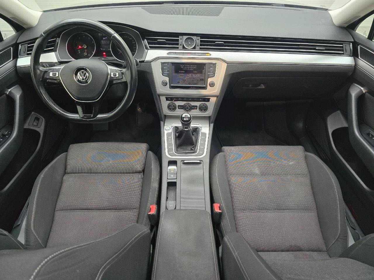 Volkswagen Passat Variant 1.4 TSI Connected Series | 2016 | 185.369 km | JX576P | NAP: Logisch - Car: picture 5 Volkswagen Passat Variant 1.4 TSI Connected Series | 2016 | 185.369 km | JX576P | NAP: Logisch - Car: picture 5