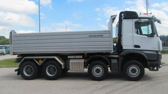Mercedes-Benz Arocs 4148 8x4 Meiller 2-Seitenkipper - Tipper: picture 4 Mercedes-Benz Arocs 4148 8x4 Meiller 2-Seitenkipper - Tipper: picture 4