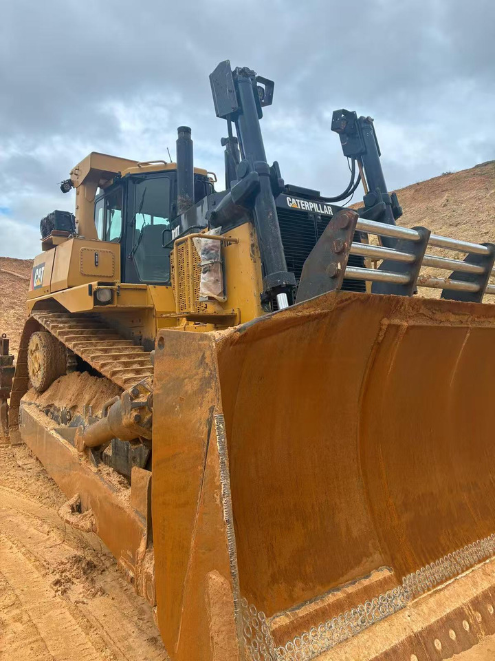 CATPILLAR D10R - Tool/ Equipment: picture 3 CATPILLAR D10R - Tool/ Equipment: picture 3