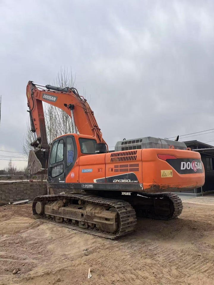 DOOSAN DX340 - Crawler excavator: picture 1 DOOSAN DX340 - Crawler excavator: picture 1