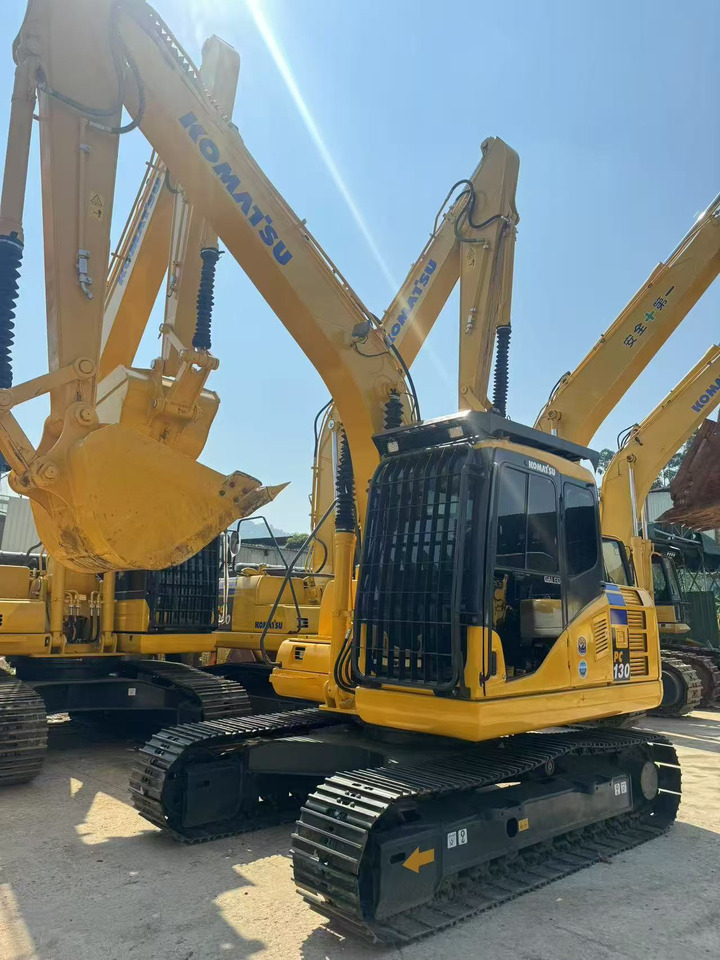 KOMATSU PC130-7 - Crawler excavator: picture 5 KOMATSU PC130-7 - Crawler excavator: picture 5