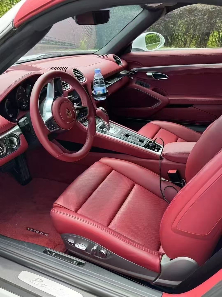 PORSCHE 718 BOXSTER - Car: picture 2 PORSCHE 718 BOXSTER - Car: picture 2