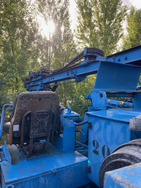 FOREUSE MONTABERT - Drilling rig: picture 2 FOREUSE MONTABERT - Drilling rig: picture 2