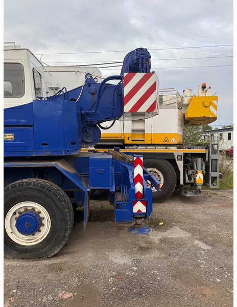Tadano AR 300E - Truck mounted crane: picture 2 Tadano AR 300E - Truck mounted crane: picture 2