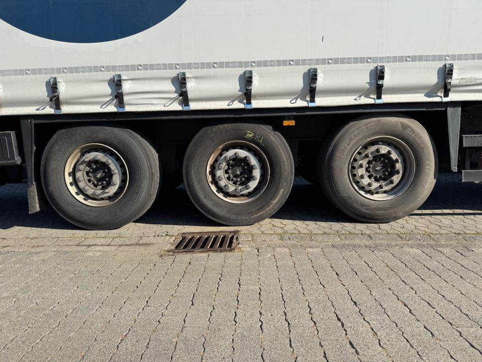 Schmitz Cargobull SCS24/L//LBW/Lift-Achse/2in1-Speed-Curtain - Curtainsider semi-trailer: picture 4 Schmitz Cargobull SCS24/L//LBW/Lift-Achse/2in1-Speed-Curtain - Curtainsider semi-trailer: picture 4