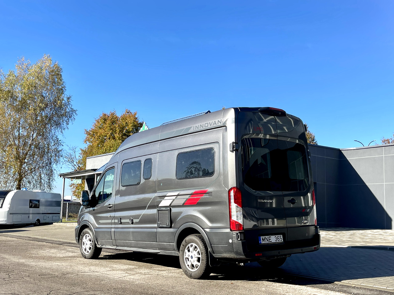 LMC Innovan 590C - Camper van: picture 2 LMC Innovan 590C - Camper van: picture 2
