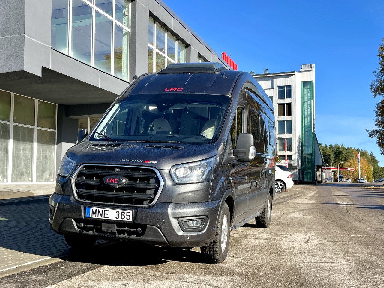 LMC Innovan 590C - Camper van: picture 1 LMC Innovan 590C - Camper van: picture 1