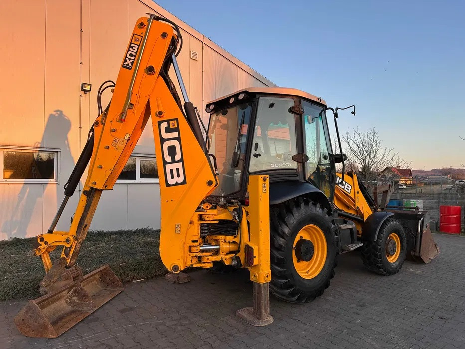 JCB 3CX - Backhoe loader: picture 2 JCB 3CX - Backhoe loader: picture 2
