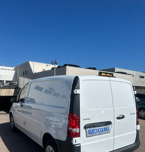 Mercedes-Benz VITO FURGONE 114 Traz Ant - Panel van: picture 2 Mercedes-Benz VITO FURGONE 114 Traz Ant - Panel van: picture 2