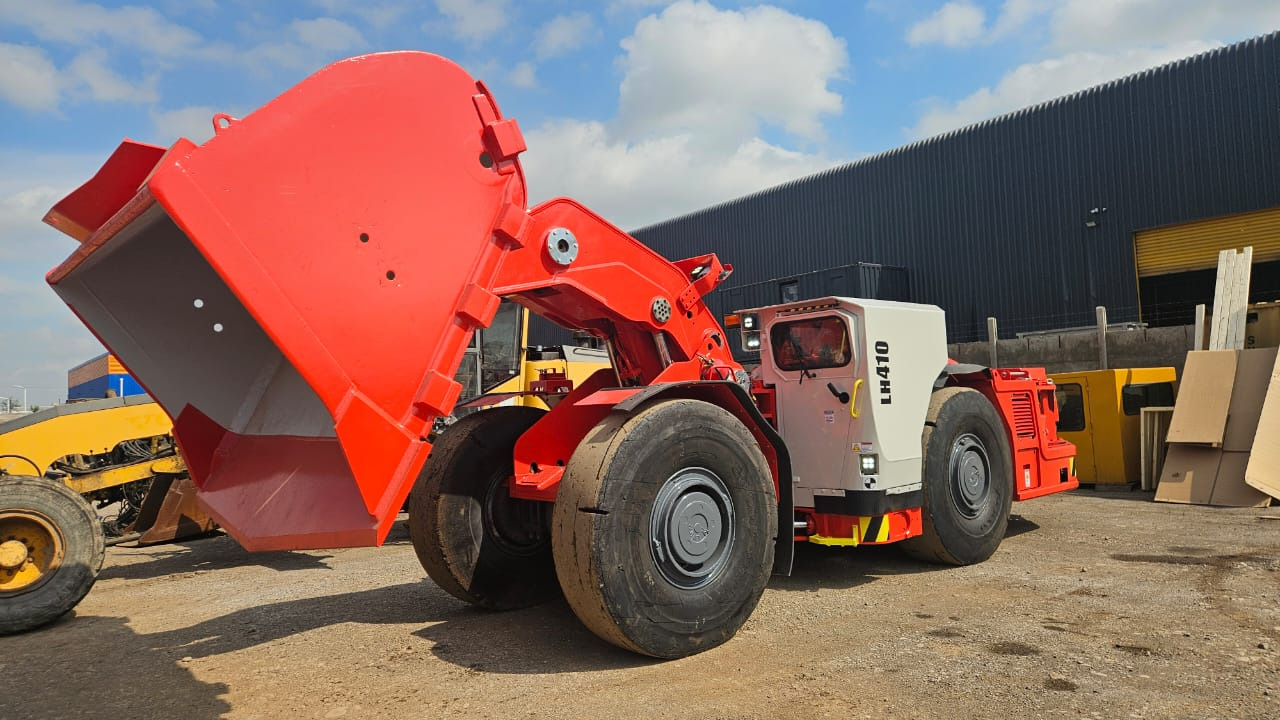 SANDVIK LH410 - Mining machinery: picture 2 SANDVIK LH410 - Mining machinery: picture 2