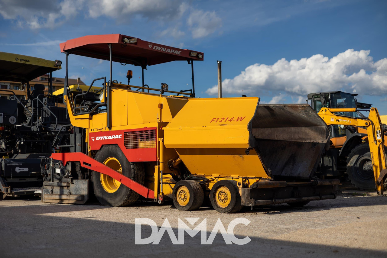 DYNAPAC F121-4W - Asphalt paver: picture 1 DYNAPAC F121-4W - Asphalt paver: picture 1