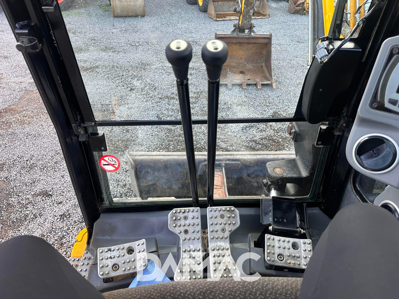 Mini excavator JCB 85Z-1: picture 30