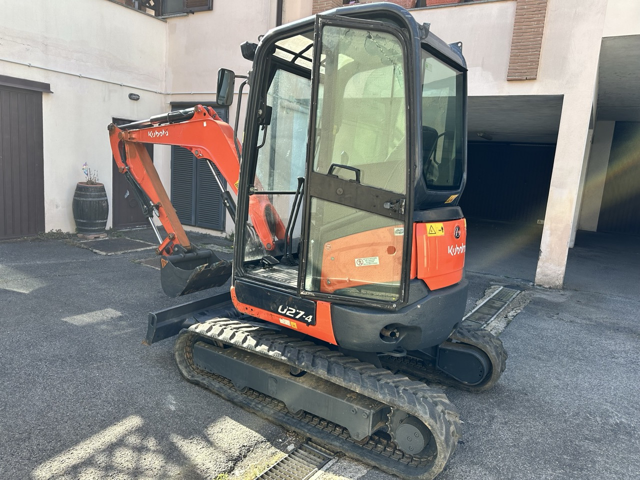 KUBOTA U27-4 - Mini excavator: picture 2 KUBOTA U27-4 - Mini excavator: picture 2