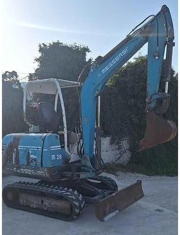 Messersi M28 - Mini excavator: picture 1 Messersi M28 - Mini excavator: picture 1