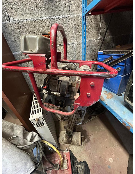 Mikasa MTR-40F - Compactor: picture 3 Mikasa MTR-40F - Compactor: picture 3