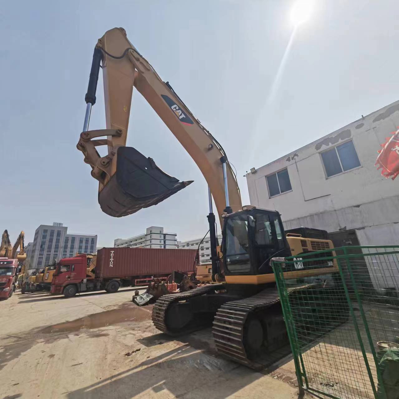 CATERPILLAR 345D - Crawler excavator: picture 2 CATERPILLAR 345D - Crawler excavator: picture 2