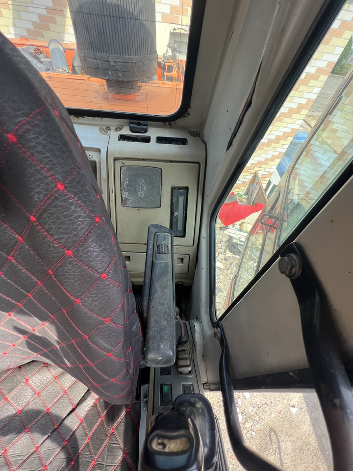 Wheel excavator DOOSAN DX210: picture 7 Wheel excavator DOOSAN DX210: picture 7