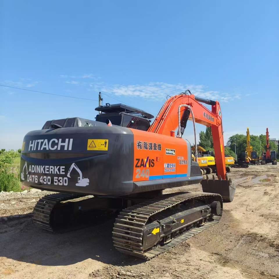 Crawler excavator HITACHI ZX240: picture 6