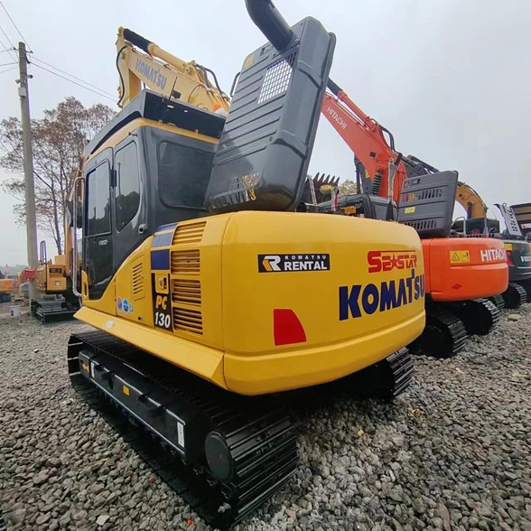 KOMATSU PC130 - Crawler excavator: picture 3 KOMATSU PC130 - Crawler excavator: picture 3