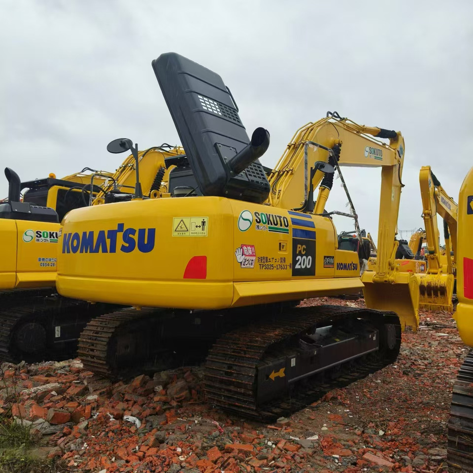 KOMATSU PC200 - Crawler excavator: picture 3 KOMATSU PC200 - Crawler excavator: picture 3