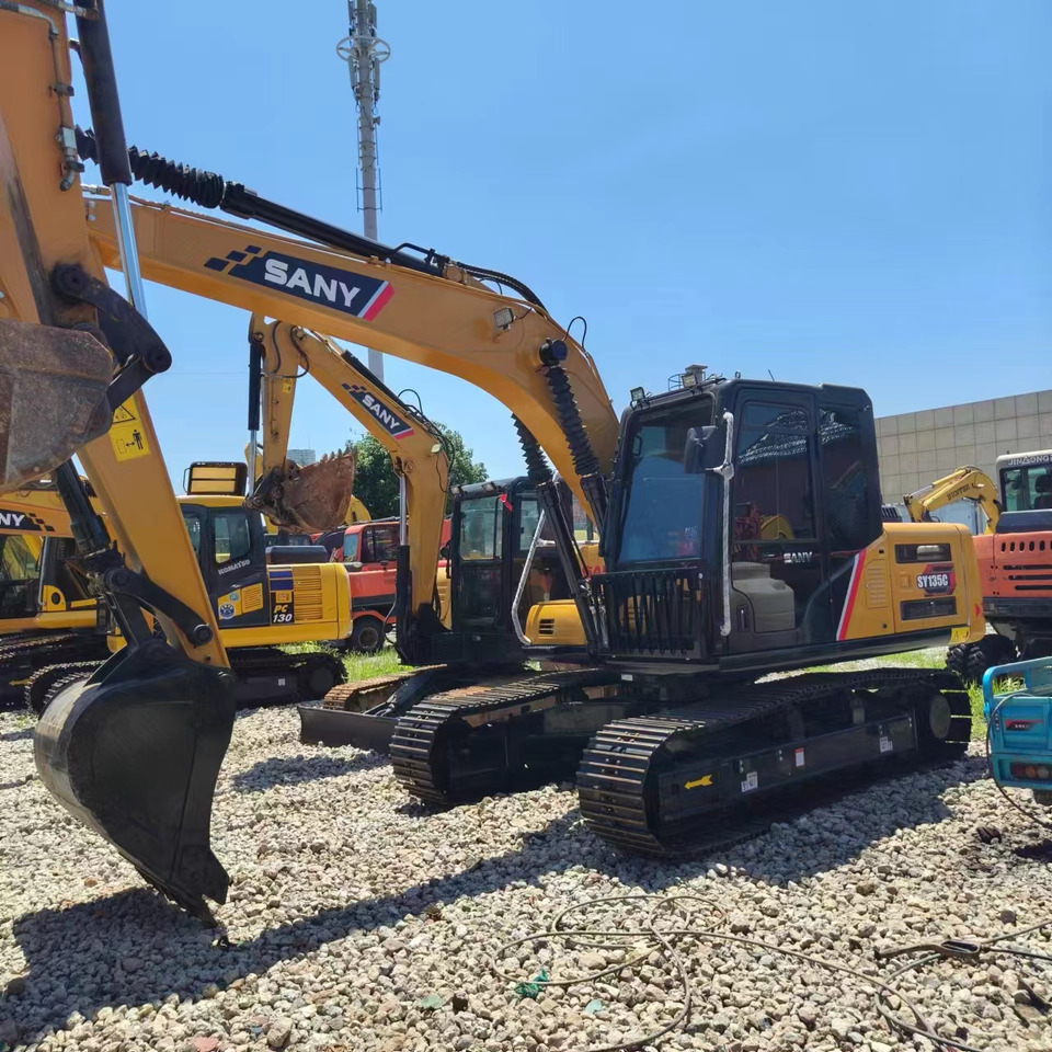 SANY SY135C - Crawler excavator: picture 3 SANY SY135C - Crawler excavator: picture 3