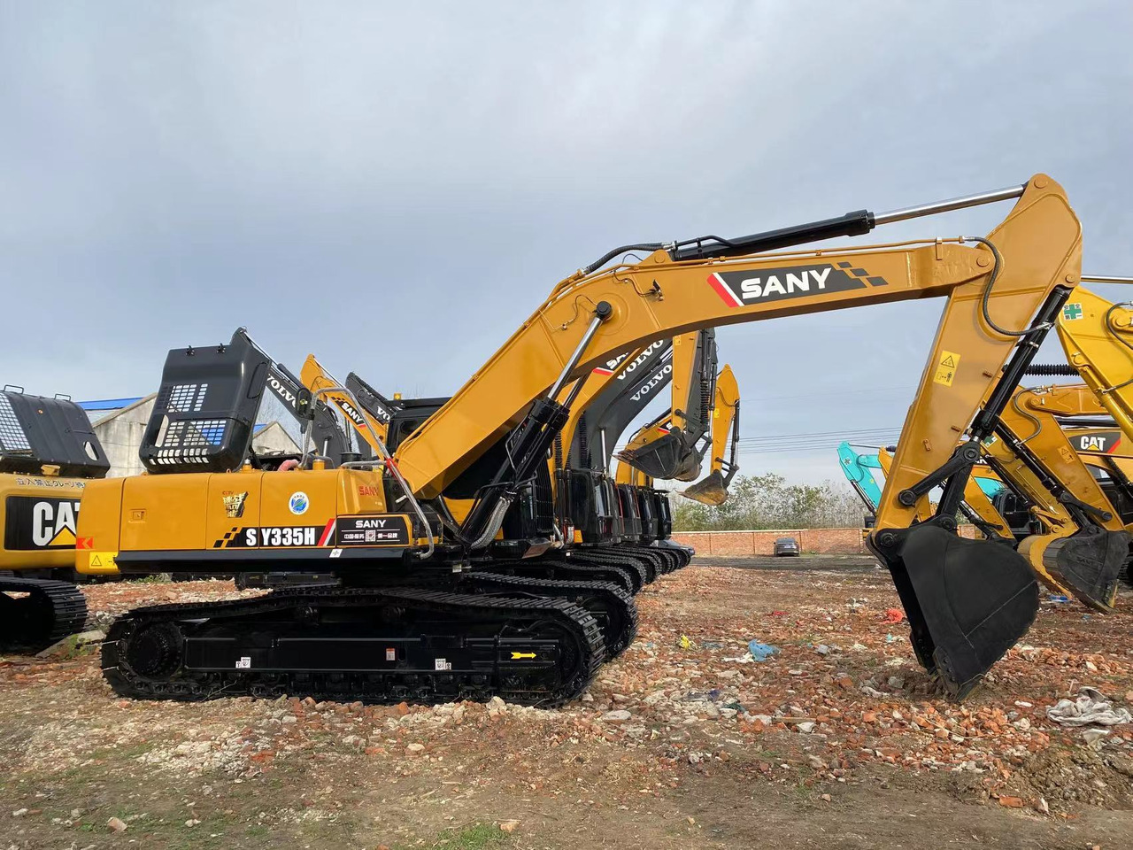 SANY SY335H - Crawler excavator: picture 3 SANY SY335H - Crawler excavator: picture 3