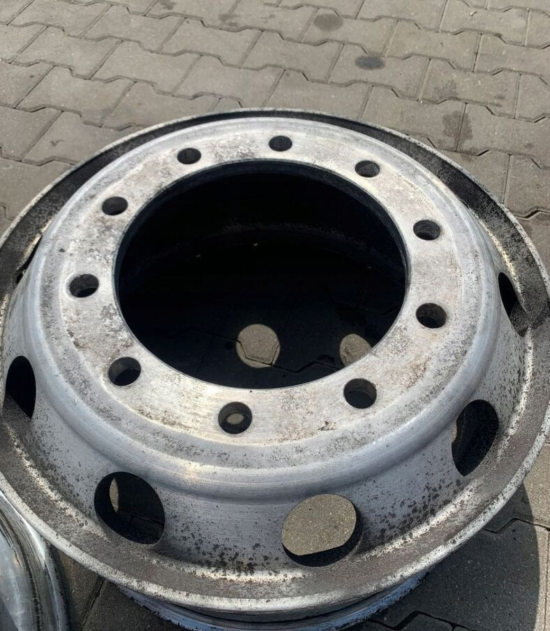 FELGA ALUMINOWA ALCOA 22,5X9.00 - Rim for Truck: picture 3 FELGA ALUMINOWA ALCOA 22,5X9.00 - Rim for Truck: picture 3