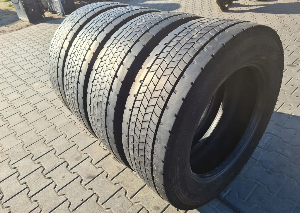 GOODYEAR TYŁ FUELMAX D 295/60 R 22.5 4 szt. stalowe - Wheels and tires: picture 3 GOODYEAR TYŁ FUELMAX D 295/60 R 22.5 4 szt. stalowe - Wheels and tires: picture 3