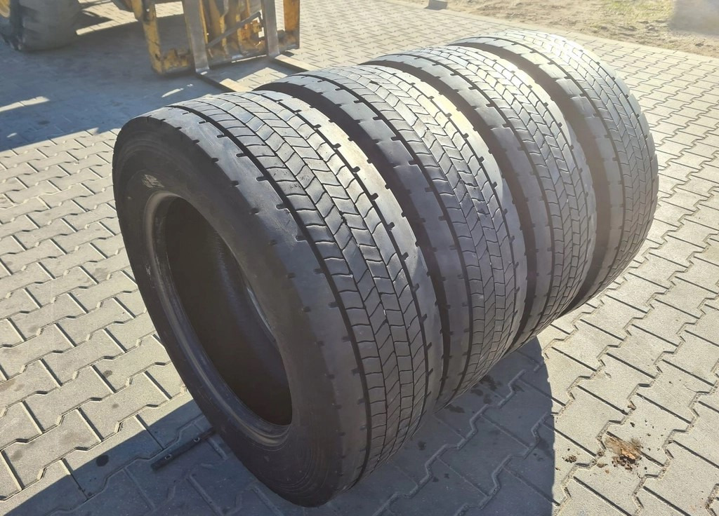 GOODYEAR TYŁ FUELMAX D 295/60 R 22.5 4 szt. stalowe - Wheels and tires: picture 2 GOODYEAR TYŁ FUELMAX D 295/60 R 22.5 4 szt. stalowe - Wheels and tires: picture 2