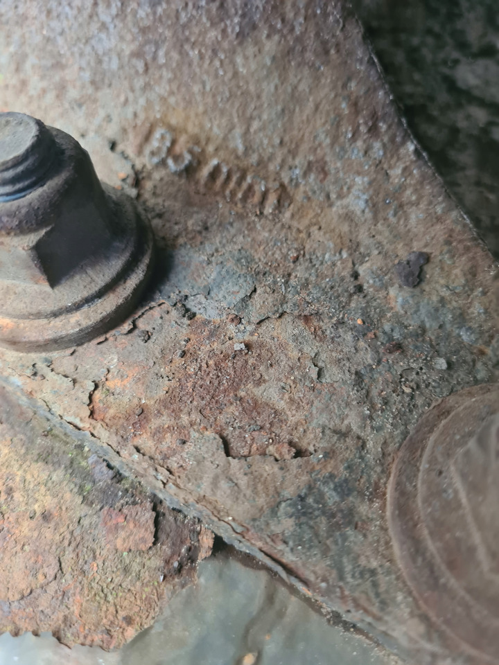 JOST - Fifth wheel coupling for Truck: picture 4 JOST - Fifth wheel coupling for Truck: picture 4