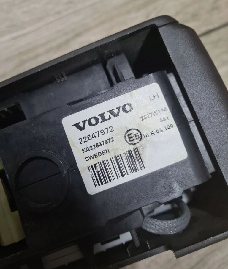 JOYSTICK ZMIANY BIEGÓW GAŁKA LEWAREK VOLVO FH 4 FM 4 FH 16 EURO 6 22647972 Volvo FH 4 FM 4 FH 16 EURO 6 22647972 Volvo VOLVO FH 4 FM 4 FH 16 EURO 6 22647972 - Gear stick for Truck: picture 3 JOYSTICK ZMIANY BIEGÓW GAŁKA LEWAREK VOLVO FH 4 FM 4 FH 16 EURO 6 22647972 Volvo FH 4 FM 4 FH 16 EURO 6 22647972 Volvo VOLVO FH 4 FM 4 FH 16 EURO 6 22647972 - Gear stick for Truck: picture 3