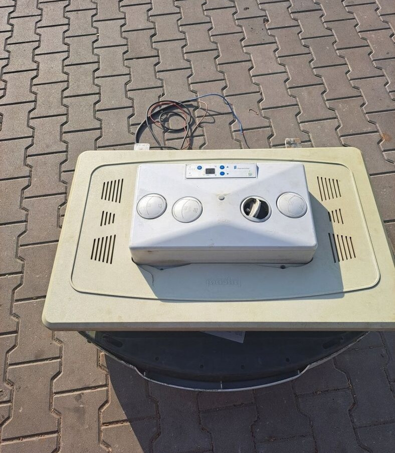 KLIMATYZACJA POSTOJOWA EBERSPACHER COOLTRONIC 1400 - Heating/ Ventilation for Truck: picture 4 KLIMATYZACJA POSTOJOWA EBERSPACHER COOLTRONIC 1400 - Heating/ Ventilation for Truck: picture 4