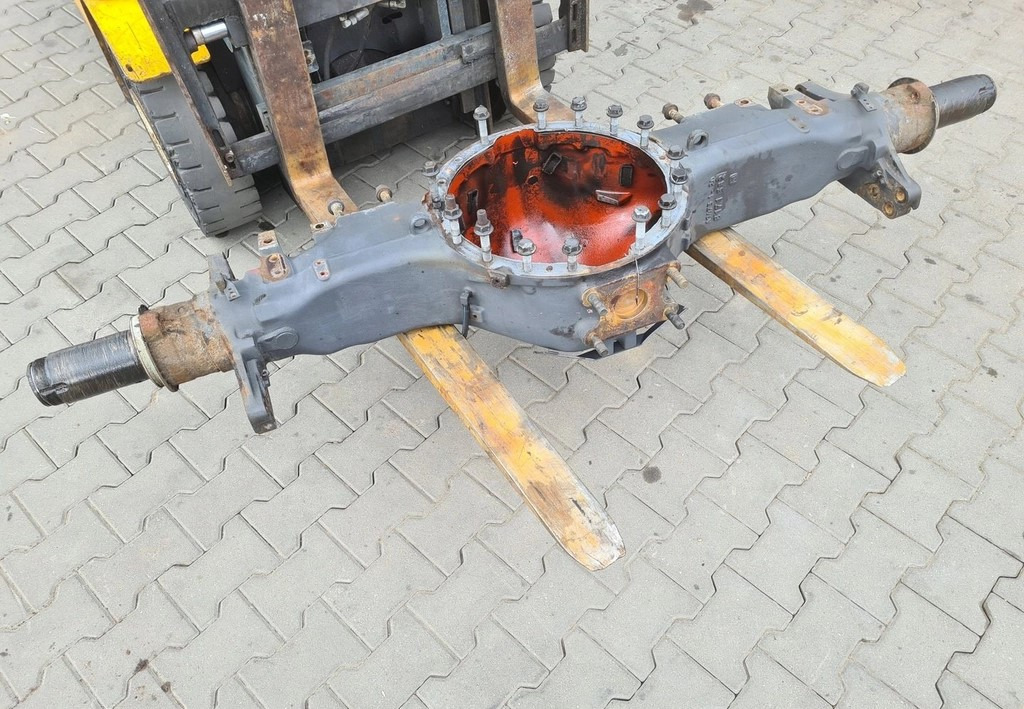 OBUDOWA MOSTU POCHWA MS17X 16 SZPILEK VOLVO FH 4 FM 4 FH 5 FM 5 A9673 1- 2D 8171382 - Transmission: picture 3 OBUDOWA MOSTU POCHWA MS17X 16 SZPILEK VOLVO FH 4 FM 4 FH 5 FM 5 A9673 1- 2D 8171382 - Transmission: picture 3